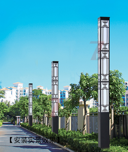 3米(QDJGDZ-016)廣場(chǎng)中式鏤空方形景觀燈柱安裝實(shí)景效果圖片